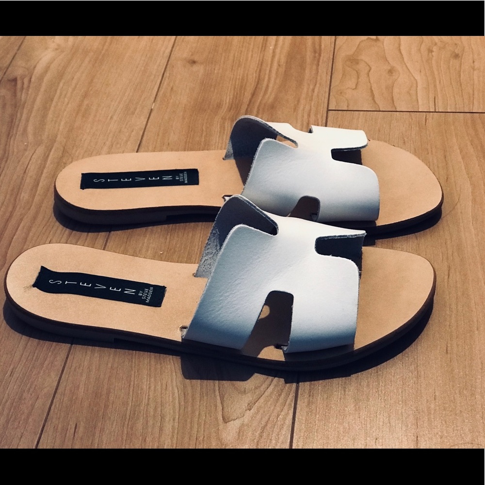 Steven by Steve Madden Greece Slides